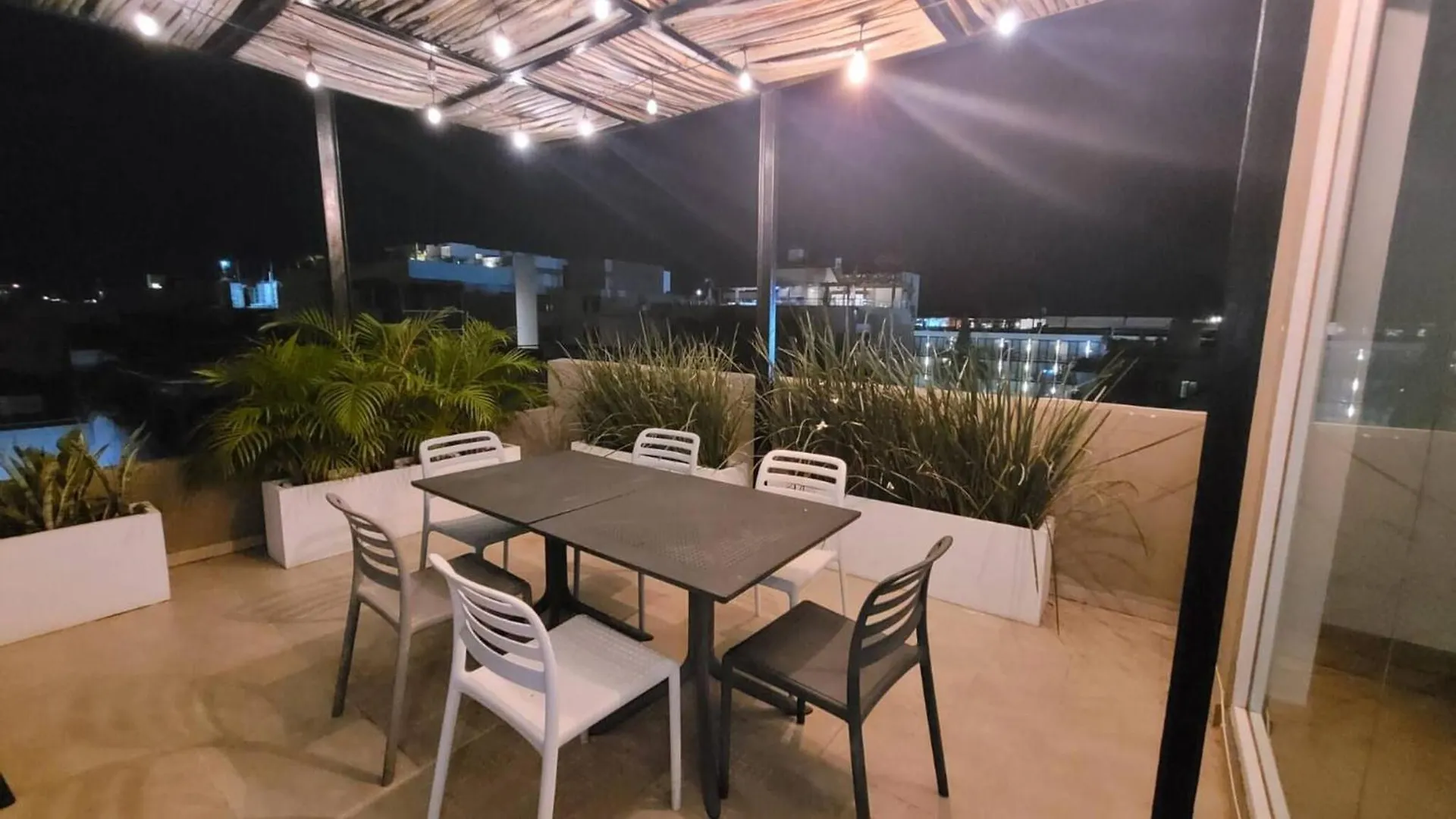 Beautifull Apartment In 5Ta Av, Near To The Beach Playa del Carmen Mexico